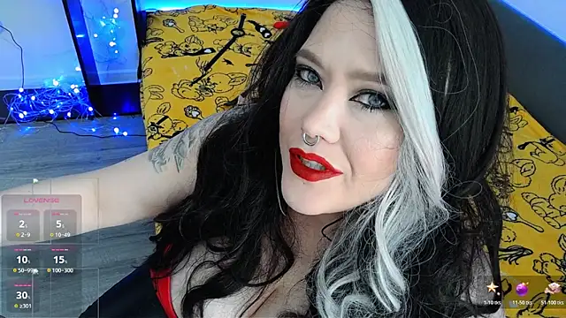 Snapshot of wickedxqueen chatting on April 23, 4:14 am wickedxqueen online show from April 23, 4:14 am