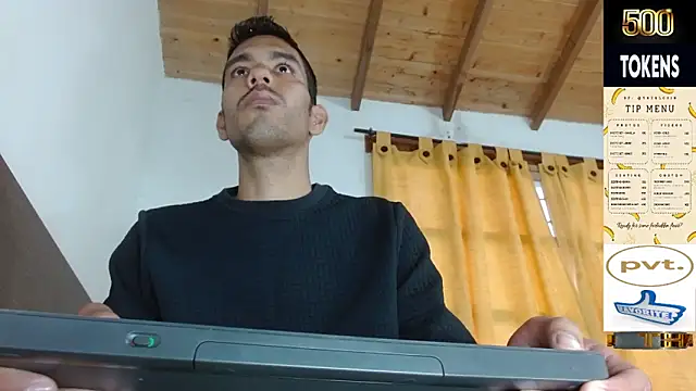 JohanyLatino online show from April 22, 10:11 pm