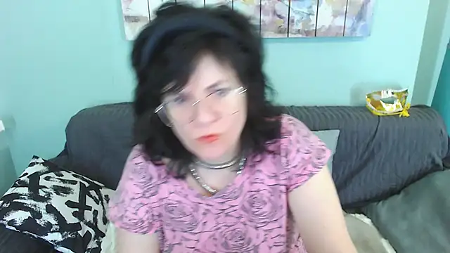 EverlyRays online show from January 13, 11:30 am