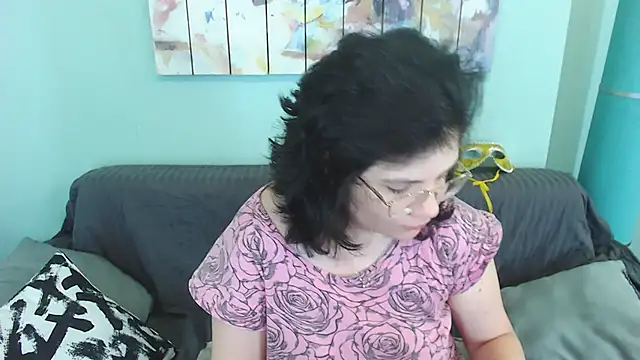 EverlyRays online show from February 7, 11:23 am