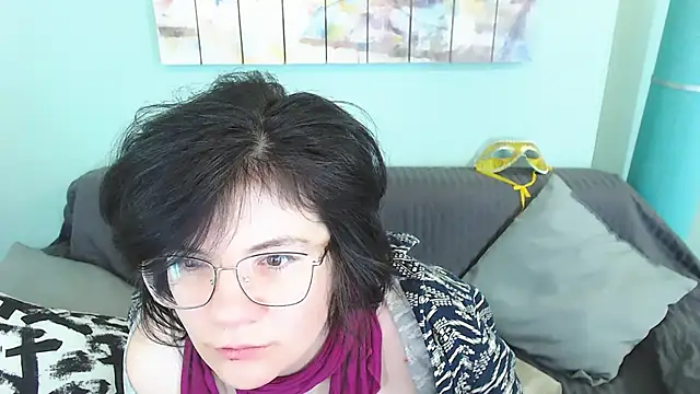 EverlyRays online show from February 10, 5:52 pm