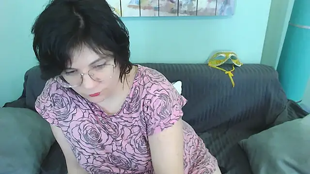 EverlyRays online show from February 20, 7:34 am