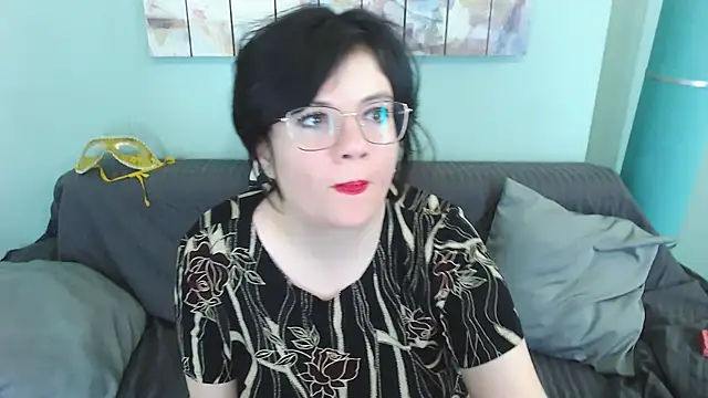 EverlyRays online show from March 7, 2:23 pm