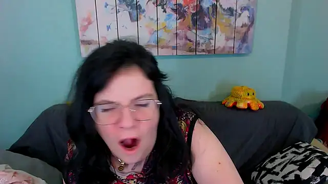 EverlyRays online show from April 23, 7:30 am