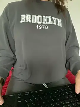 AlisaaRose online show from February 25, 3:05 pm