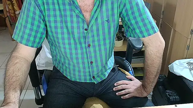 angelgarcia269 online show from April 6, 12:17 pm