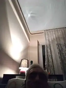 Snapshot of cum_spring chatting on August 9, 9:53 pm cum spring online show from August 9, 9:53 pm