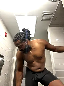 Snapshot of mikejones7661 chatting on October 20, 5:19 am mikejones7661 online show from October 20, 5:19 am