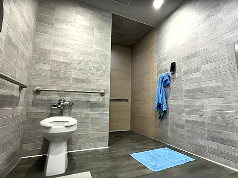 Snapshot of mikejones7661 chatting on February 8, 8:45 pm mikejones7661 online show from February 8, 8:45 pm