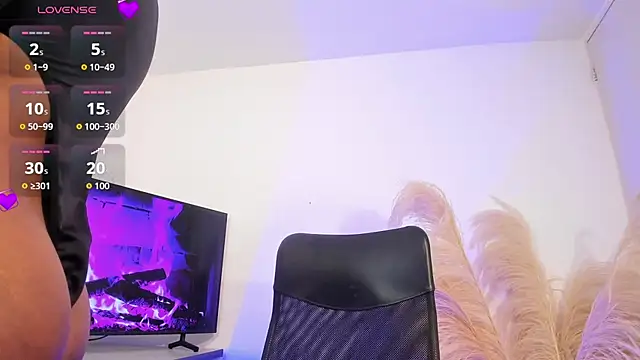 Fenty XX online show from September 13, 11:15 pm