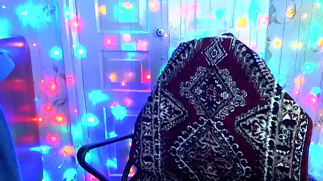 Snapshot of Ladywinter chatting on February 13, 7:21 pm Ladywinter online show from February 13, 7:21 pm