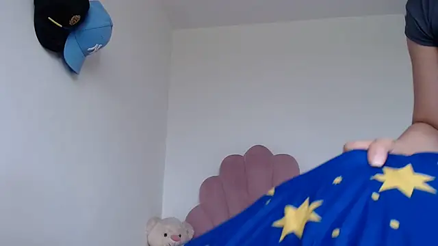 lady hot2xx online show from March 27, 4:18 pm