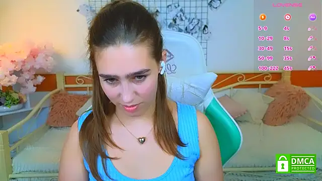  Eliizabeth  online show from March 31, 10:43 pm