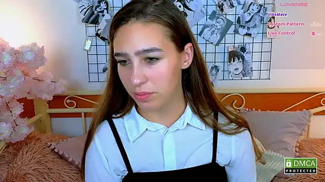  Eliizabeth  online show from July 5, 8:49 pm