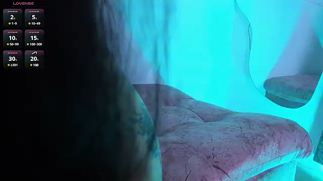 emma woods  online show from February 3, 5:24 pm