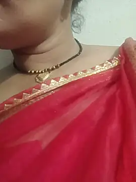 Snapshot of Riyaa-Devi chatting on July 26, 2:24 pm Riyaa-Devi online show from July 26, 2:24 pm