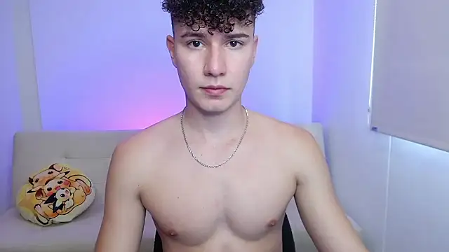 adrian morelly online show from January 8, 7:38 pm