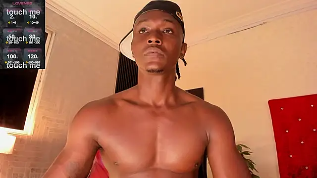 Snapshot of DannSmmith chatting on February 19, 2:23 pm DannSmmith online show from February 19, 2:23 pm