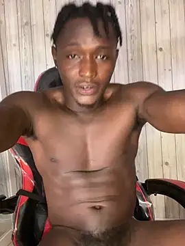 Snapshot of DannSmmith chatting on March 5, 1:39 pm DannSmmith online show from March 5, 1:39 pm