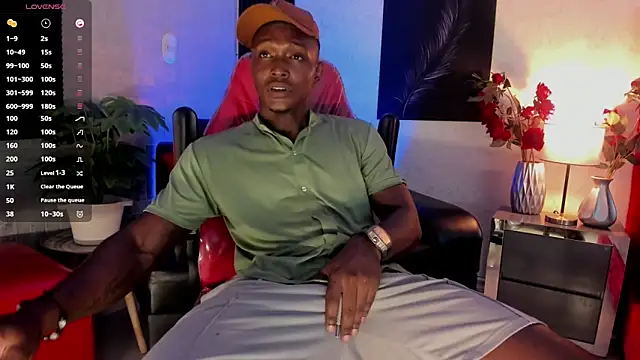 Snapshot of DannSmmith chatting on September 22, 4:14 am DannSmmith online show from September 22, 4:14 am