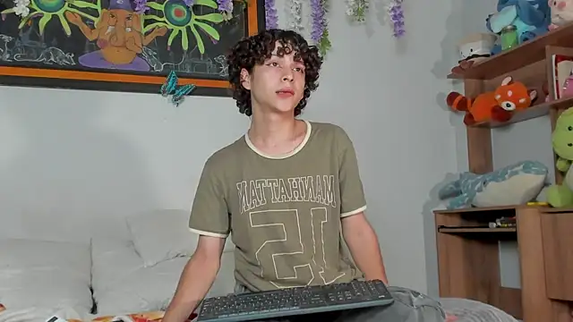 Cherry boy 18 online show from March 8, 6:26 pm