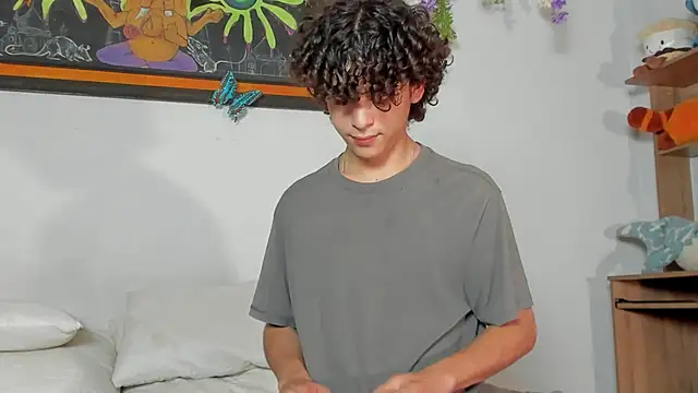 Cherry boy 18 online show from March 13, 1:54 am