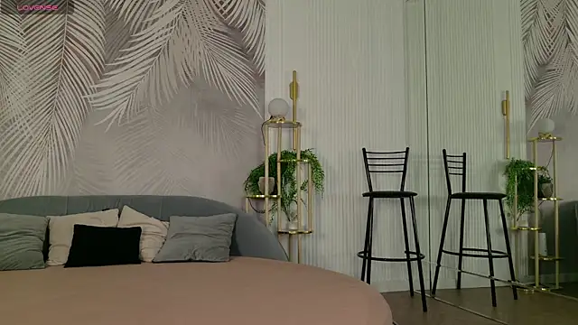 Snapshot of Marie_Diaze chatting on June 29, 5:03 am Marie Diaze online show from June 29, 5:03 am