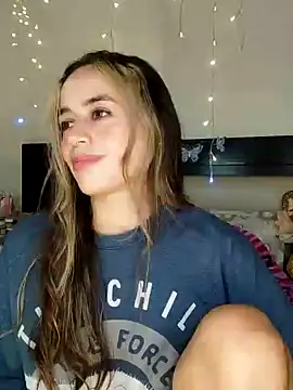 Natalia Suarez online show from December 30, 3:47 am