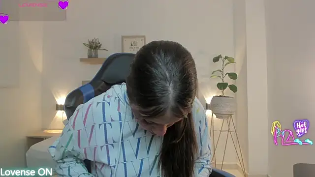 nataly rodri online show from March 28, 2:00 am