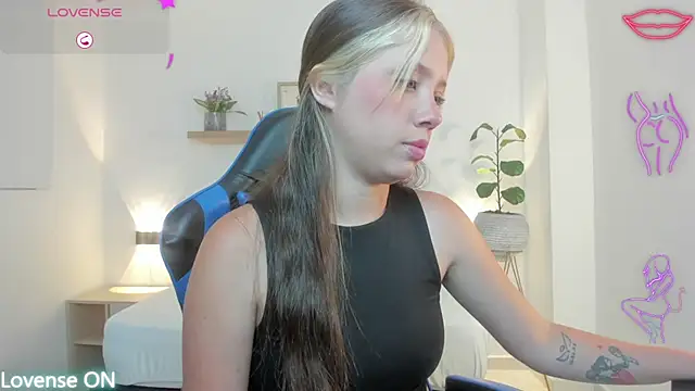 nataly rodri online show from April 25, 2:03 am