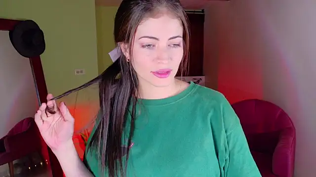 Emma  Blanco online show from December 17, 8:04 pm