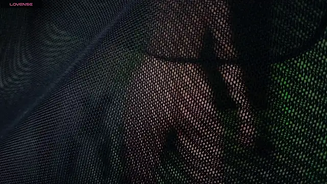 Snapshot of Emma__Blanco chatting on May 6, 10:26 pm Emma Blanco online show from May 6, 10:26 pm