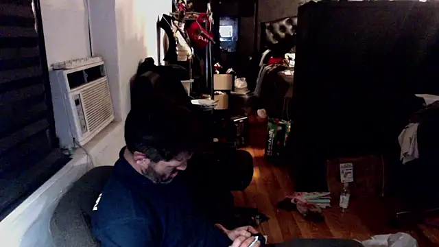 Snapshot of leanjamesdean chatting on December 30, 5:48 am leanjamesdean online show from December 30, 5:48 am