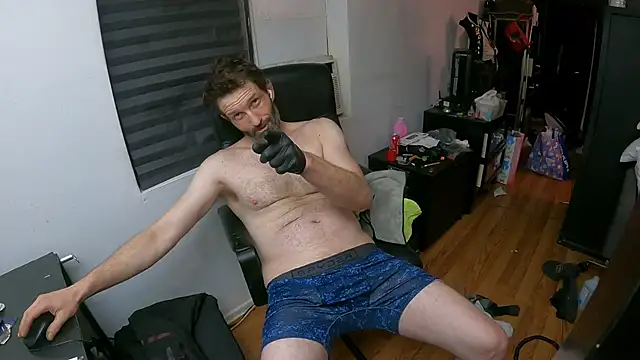 Snapshot of leanjamesdean chatting on March 3, 2:36 am leanjamesdean online show from March 3, 2:36 am