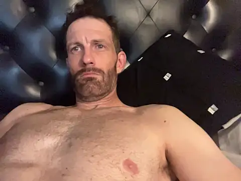 Snapshot of leanjamesdean chatting on November 11, 11:21 am leanjamesdean online show from November 11, 11:21 am