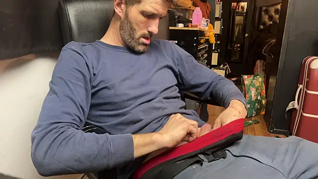 leanjamesdean online show from December 21, 5:36 am