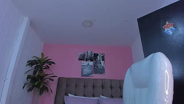 Snapshot of aleja_cute_ chatting on January 21, 7:47 am aleja cute  online show from January 21, 7:47 am