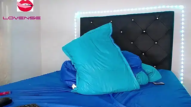 Snapshot of tylor_19 chatting on January 4, 4:11 pm tylor 19 online show from January 4, 4:11 pm