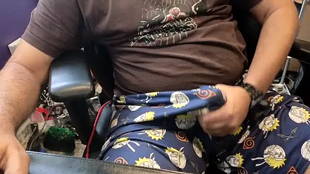 Sakhtlaundaz online show from March 24, 9:31 pm