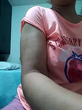 lolo890 online show from April 18, 2:10 pm