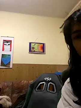 calliemaggotbone online show from November 2, 11:45 am