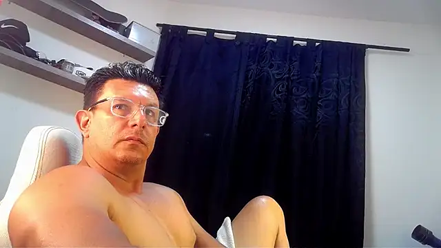 pedropicapi online show from April 24, 11:40 pm