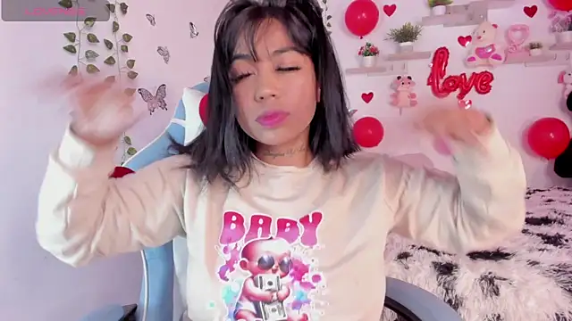 Emily restrepo online show from February 15, 5:19 am