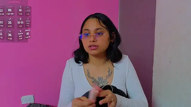 Cuteprincess21 online show from October 2, 11:12 pm