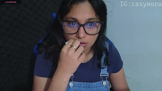 Cuteprincess21 online show from March 27, 1:33 am