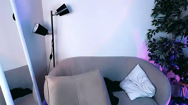 Noah ElmerX online show from February 24, 11:58 pm