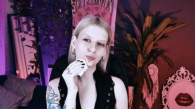 Noah ElmerX online show from July 14, 4:02 pm