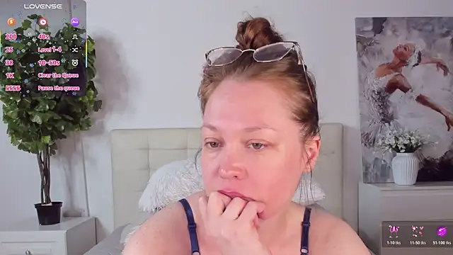 CutieGinger online show from May 10, 10:37 pm