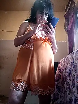 Lovely Lori online show from April 14, 4:18 am