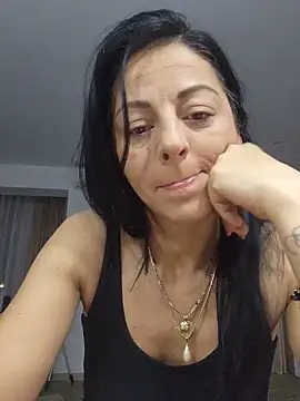 Snapshot of bruneta_sexy23 chatting on June 18, 2:45 am bruneta sexy23 online show from June 18, 2:45 am